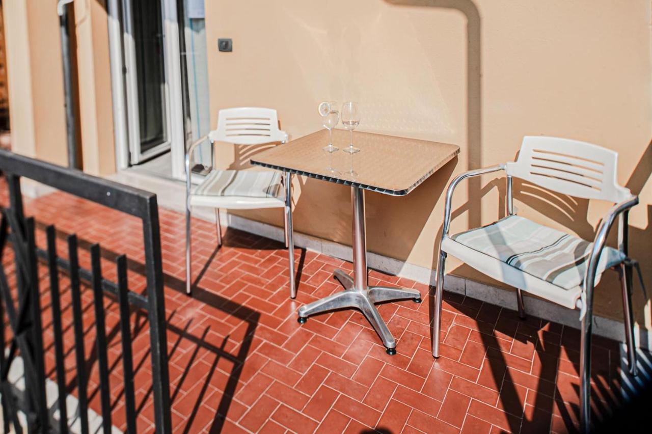 Casa Simone Apartment มัลเชซิเน ภายนอก รูปภาพ