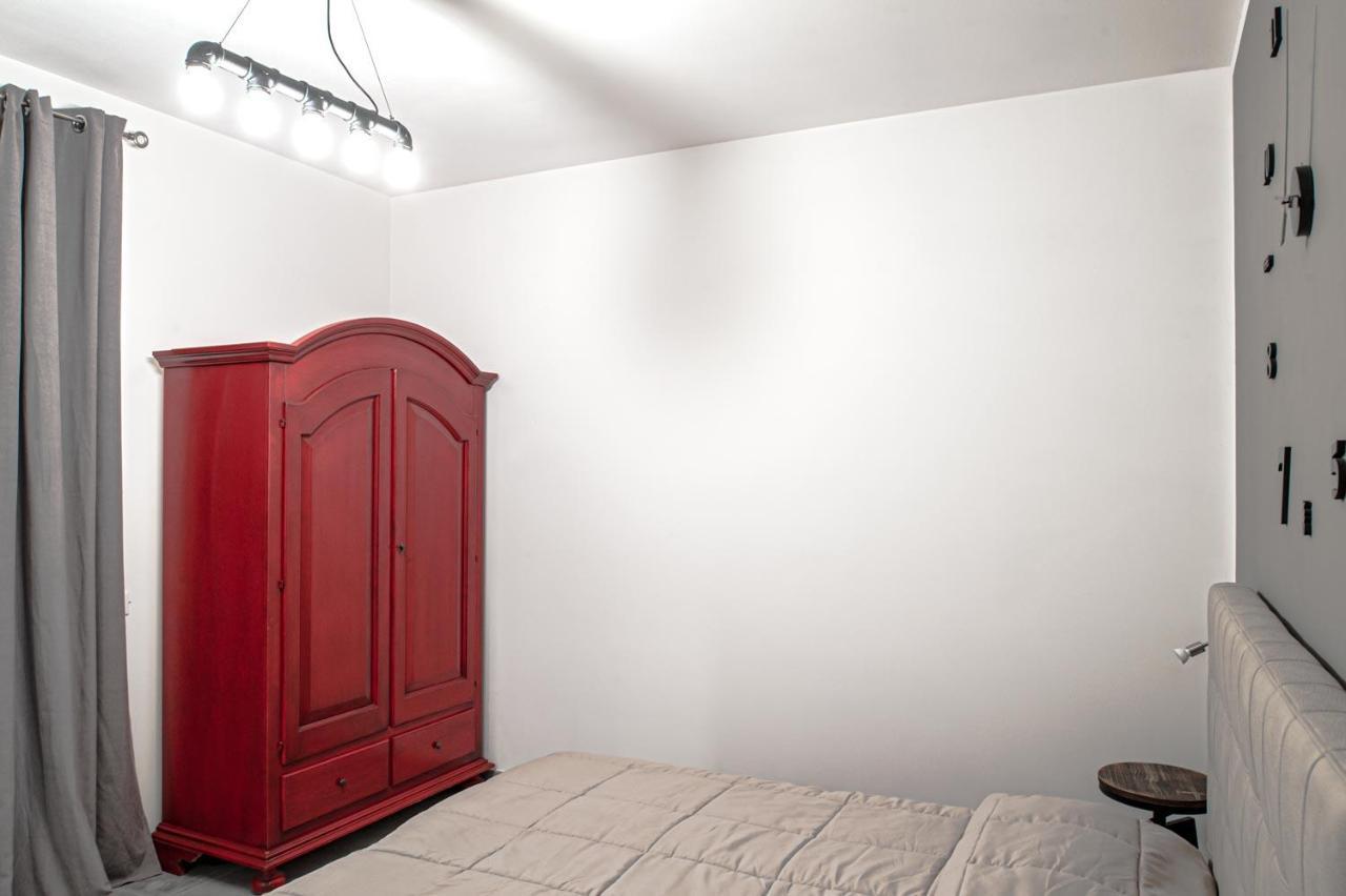 Casa Simone Apartment มัลเชซิเน ภายนอก รูปภาพ