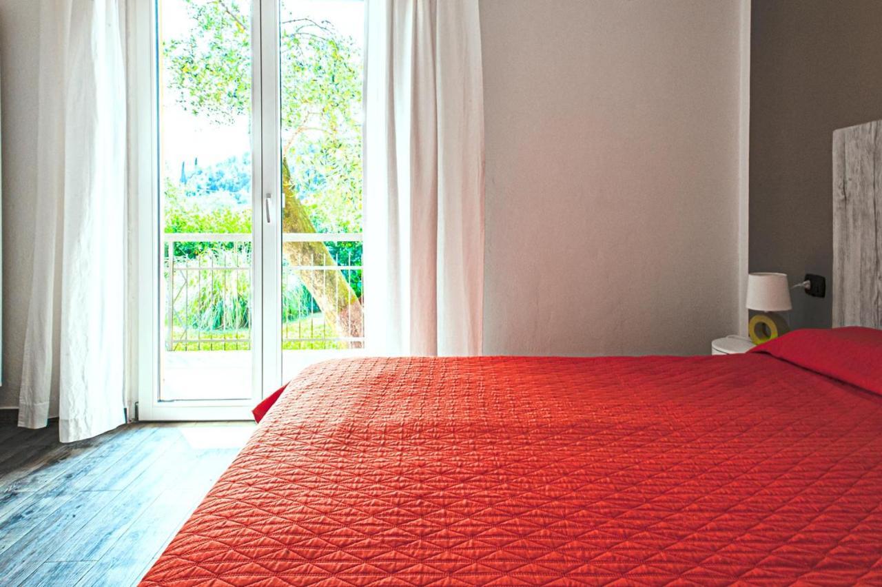 Casa Simone Apartment มัลเชซิเน ภายนอก รูปภาพ