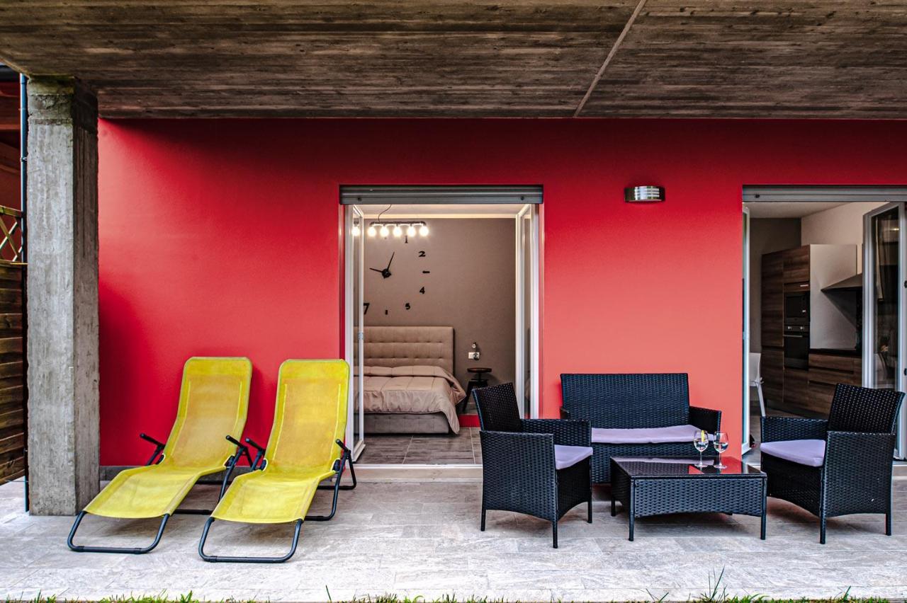 Casa Simone Apartment มัลเชซิเน ภายนอก รูปภาพ