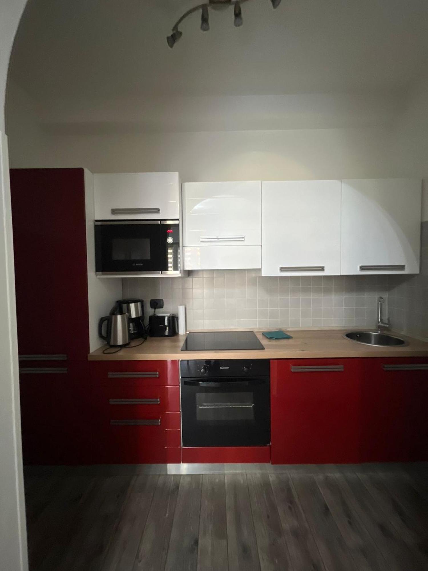 Casa Simone Apartment มัลเชซิเน ภายนอก รูปภาพ