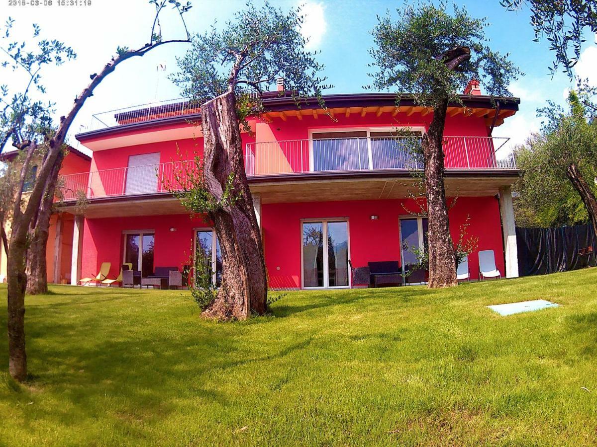 Casa Simone Apartment มัลเชซิเน ภายนอก รูปภาพ